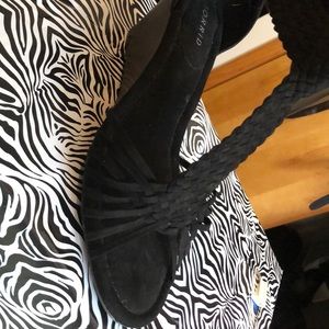 New Black Wedged Shoes